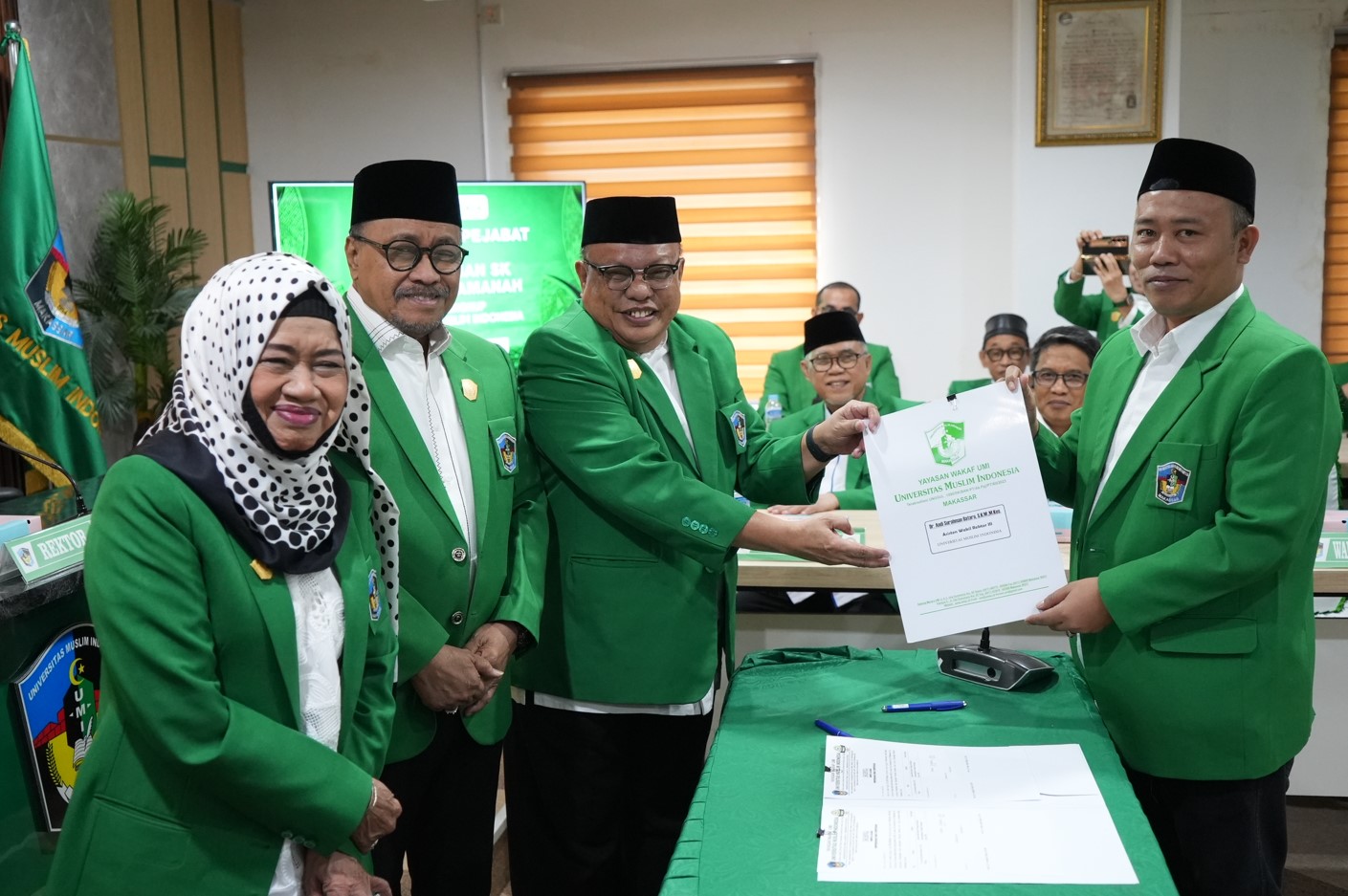 Estafet Kepemimpinan UMI Berjalan Khidmat: Dr. Andi Surahman Batara Resmi Emban Amanah Baru sebagai Asisten Wakil Rektor III