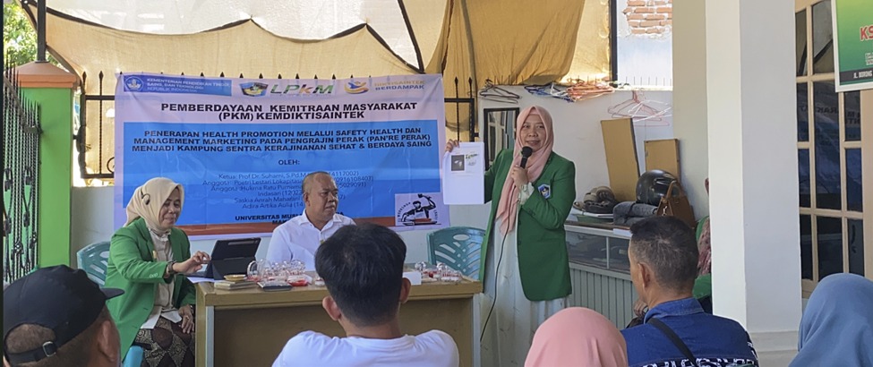 Dorong Pengrajin Perak Menjadi Kampung Sehat dan berdaya saing oleh TIM PkM DIKTISAINTEK UMI